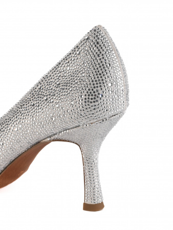 fd8fd410-cd04-11e9-81a5-7085c28d439b