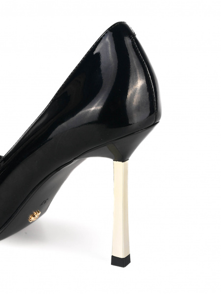 bdc7326e-cd04-11e9-81a5-7085c28d439b